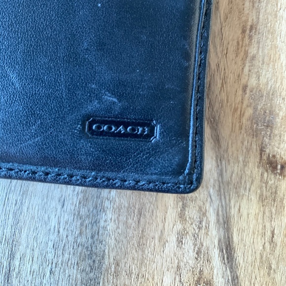 Coach Black Leather Buckle Trifold Wallet - Picture 4 of 4